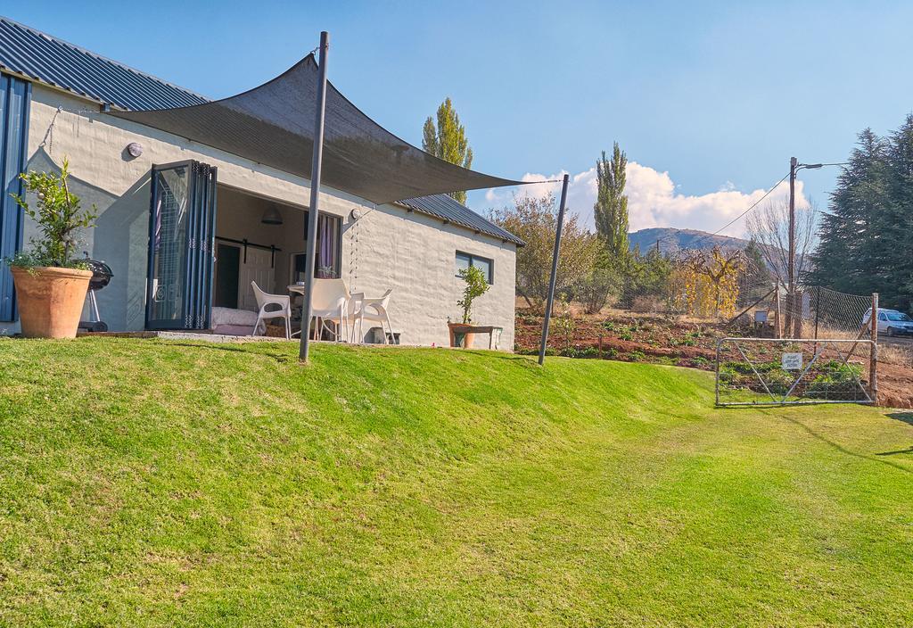 Lola'S Self Catering Accommodation Clarens Exterior photo