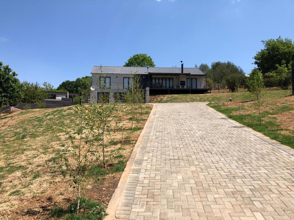 Lola'S Self Catering Accommodation Clarens Exterior photo