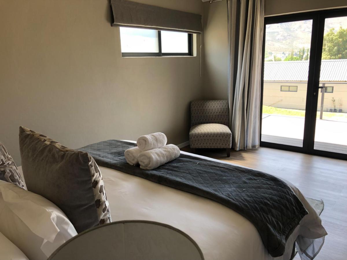 Lola'S Self Catering Accommodation Clarens Exterior photo